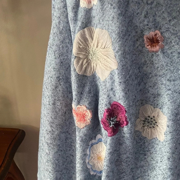 Anthropologie Dolman Sleeve Blue Embroidered Top - Picture 8 of 9